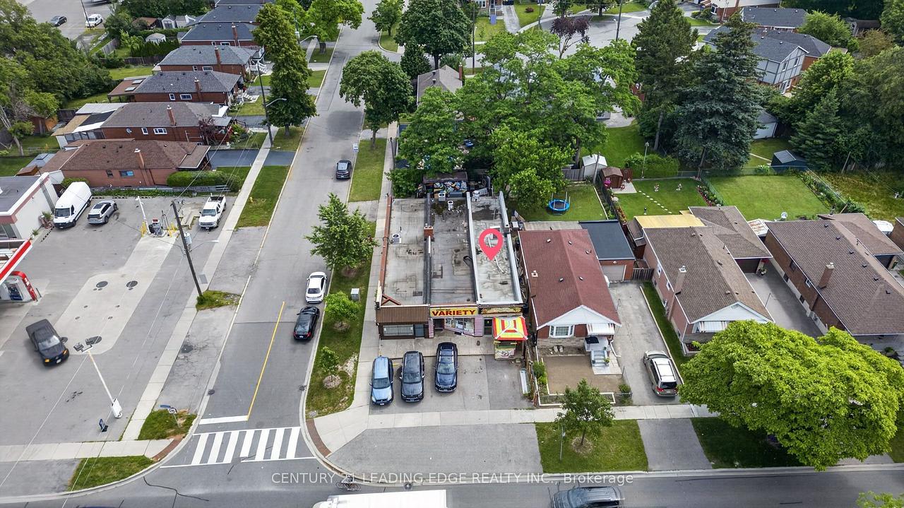 741 Pharmacy Avenue, Toronto, ON