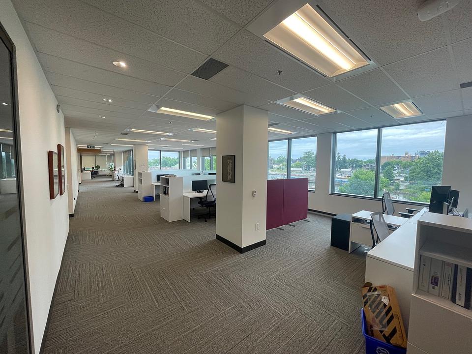 201 - 31 Lakeshore Road East, Mississauga, ON