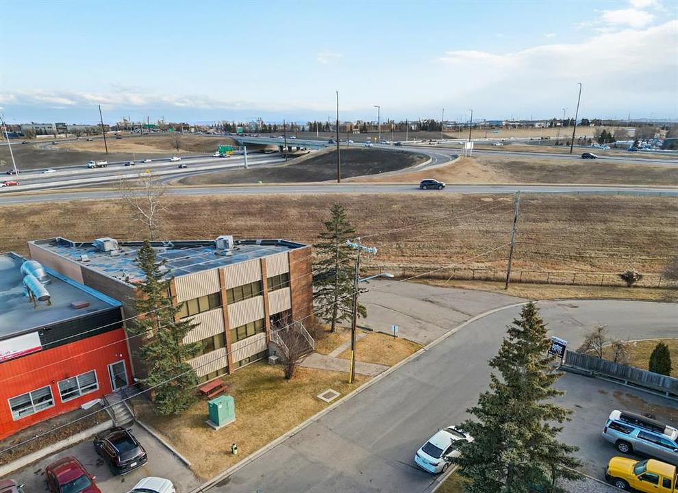 76 Skyline Crescent Northeast, Calgary, AB