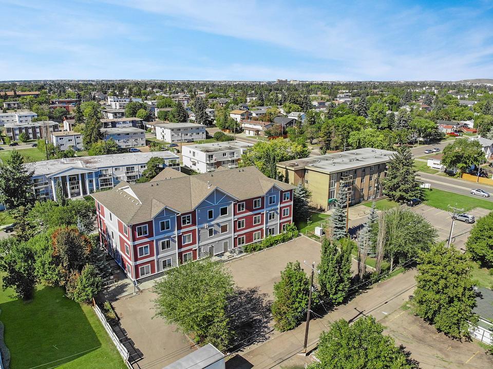 10141 153 Street Northwest, Edmonton, AB