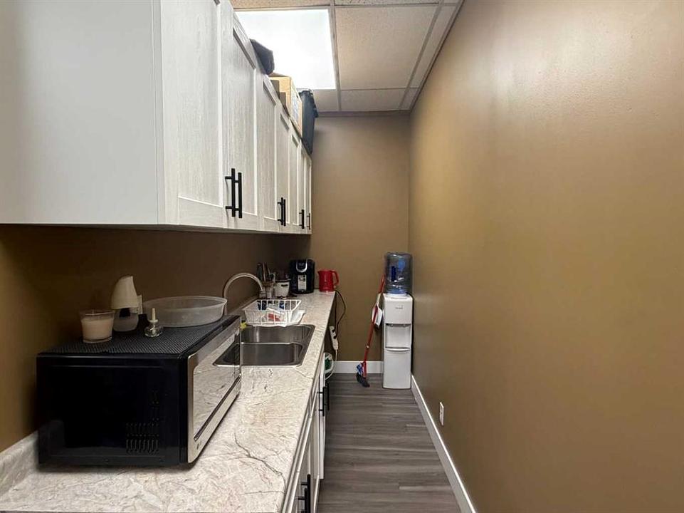 204 - 136 17 Avenue Northeast, Calgary, AB