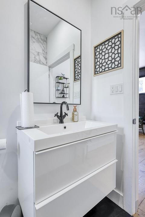 706 King Street, Bridgewater, NS