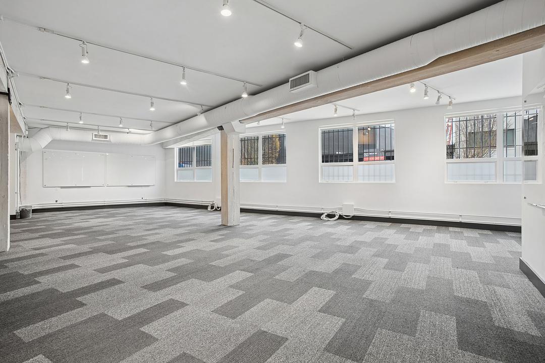 37 Dunlevy Avenue, Vancouver, BC