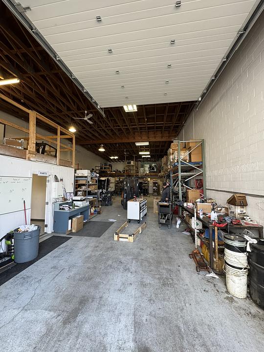 B12 - 33733 King Road, Abbotsford, BC