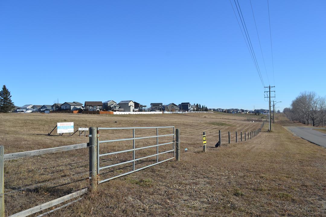 5406 South Street, Blackfalds, AB