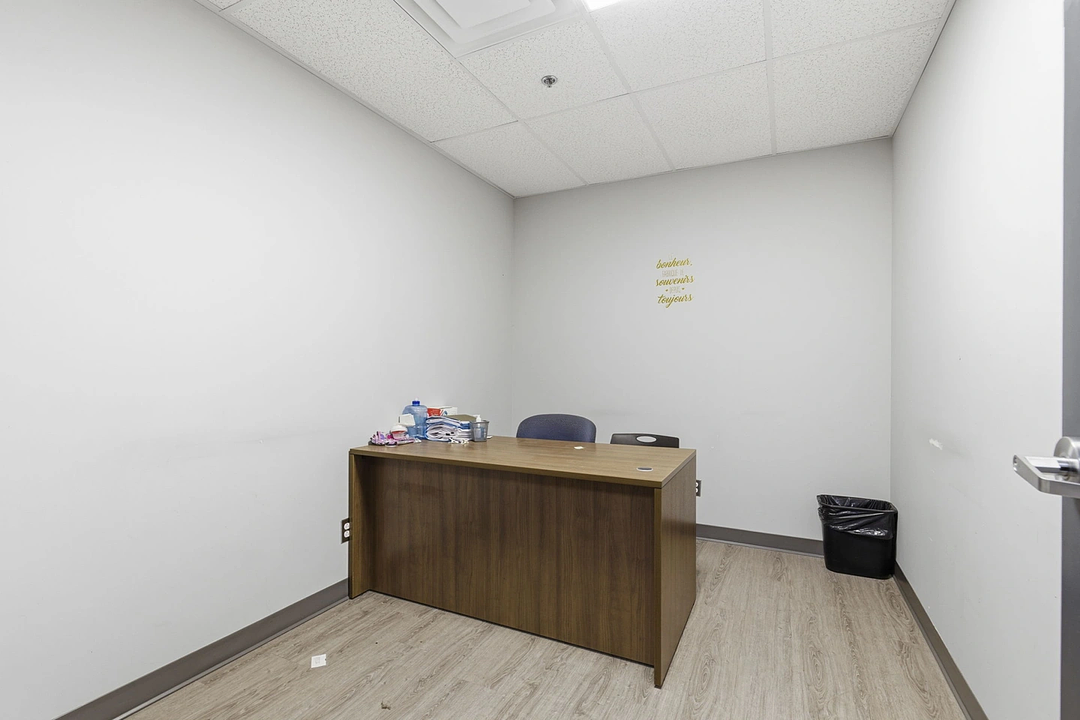 300 - 1265 Rue Berri, Montréal, QC