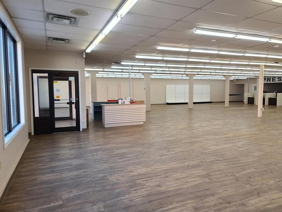 10013 100 Avenue, Peace River, AB