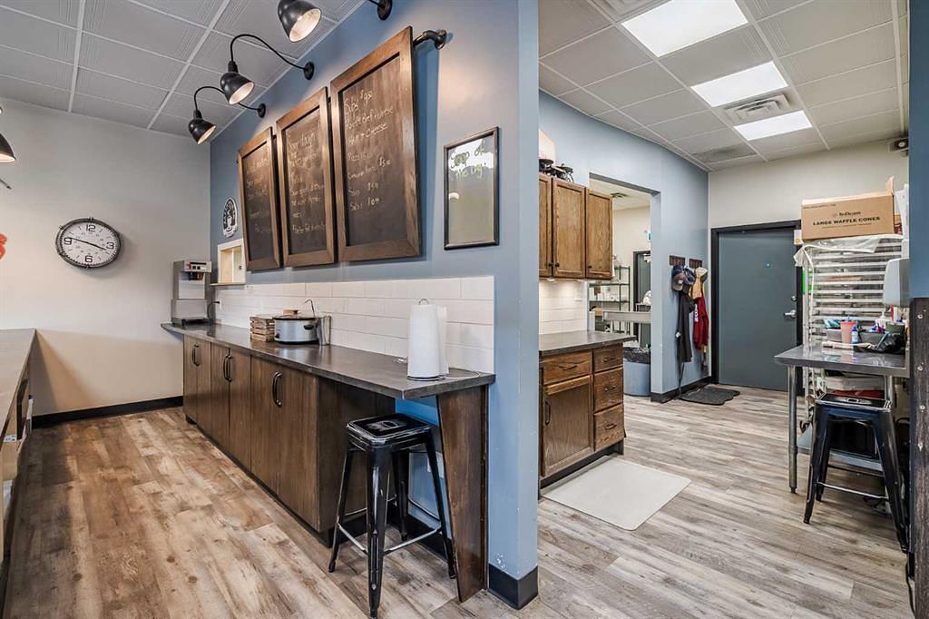 20 Railway Avenue South, Marwayne, AB