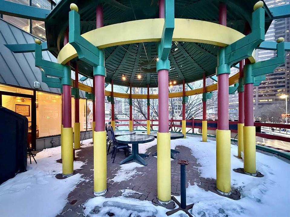 207 - 328 Centre Street South, Calgary, AB