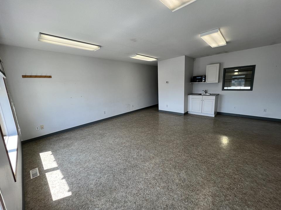 9 - 7471 Edgar Industrial Bend, Red Deer, AB