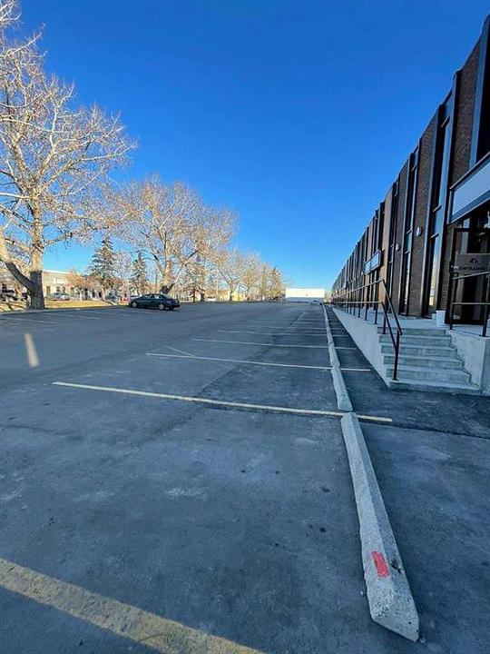 11 - 1209 38 Avenue Northeast, Calgary, AB