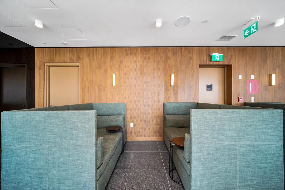 780 - 320 Granville Street, Vancouver, BC