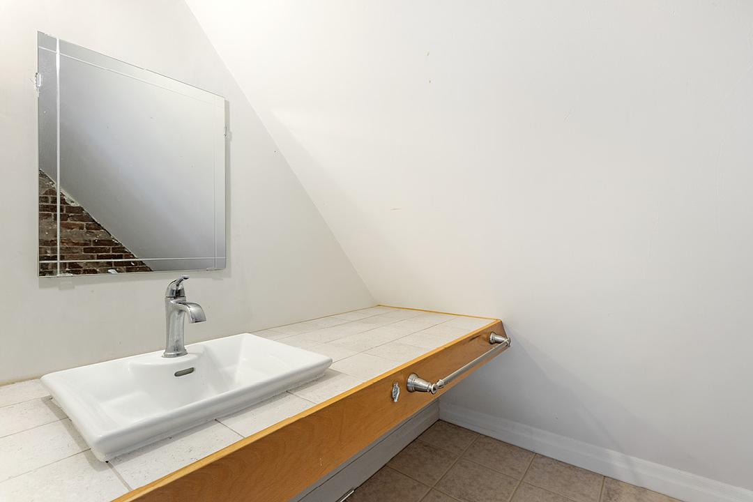366 Rideau Street, Ottawa, ON