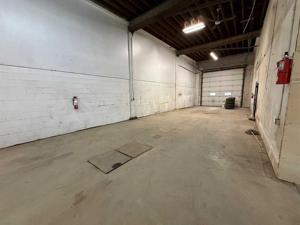 2213 2 Avenue North, Lethbridge, AB
