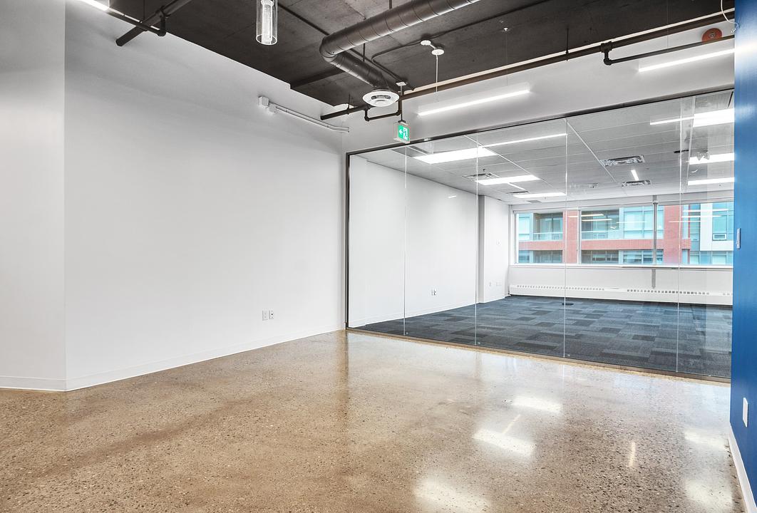 500 - 111 Peter Street, Toronto, ON