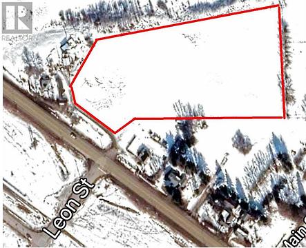 Leon Street, Alix, AB