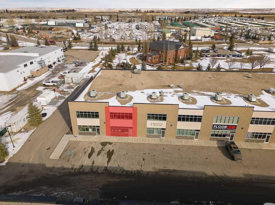 2 - 110 Commercial Drive, Calgary, AB
