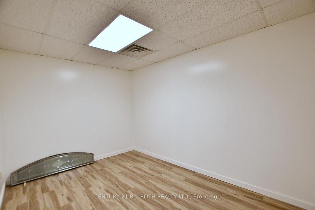 240 9th Avenue East, Owen Sound, ON