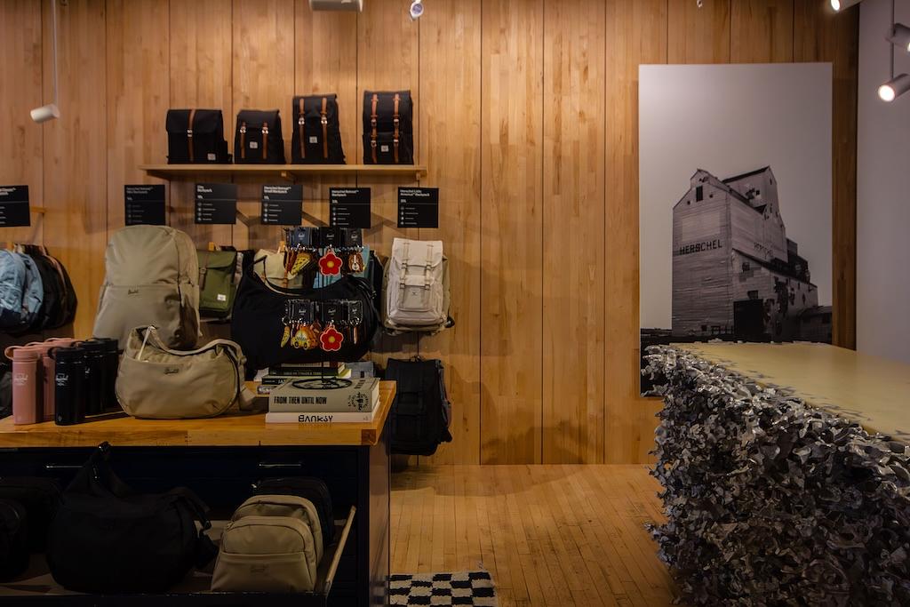 347 Water St, Vancouver, BC