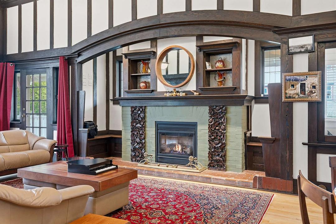2130 Central Avenue, Victoria, BC