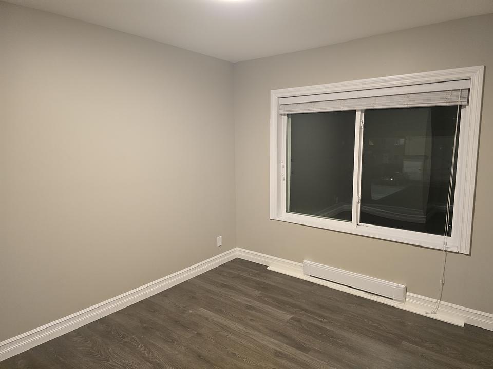 22504 Lougheed Highway, Maple Ridge, BC