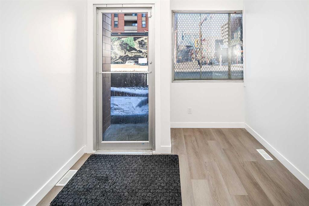200 Centre Street South, Calgary, AB