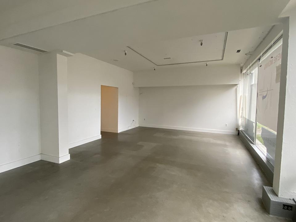100 - 1836 W 5th Ave, Vancouver, BC