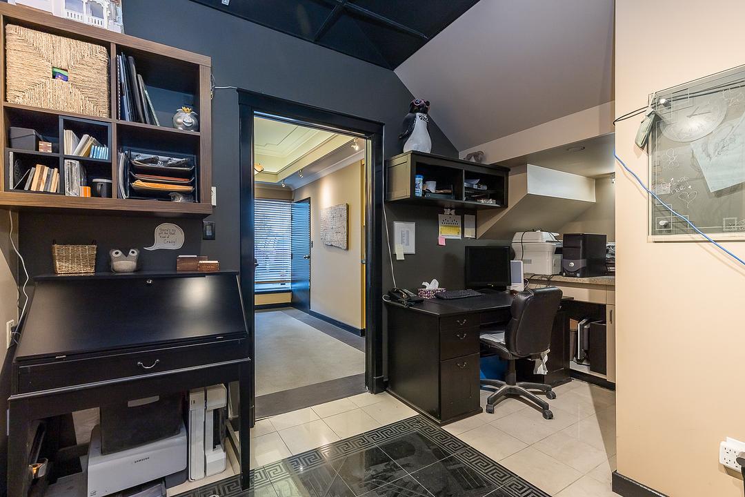 110 - 8484 162 St, Surrey, BC