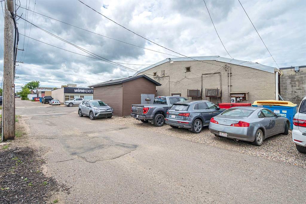 4901 49 Avenue, Lloydminster, SK
