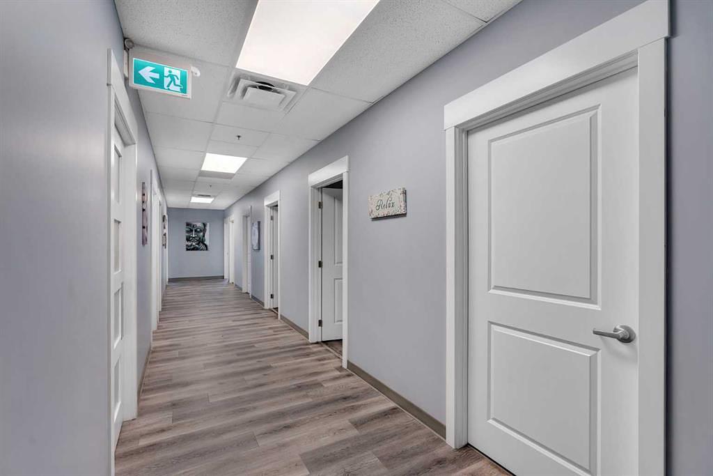 220 - 20 Saddlestone Drive Northeast, Calgary, AB