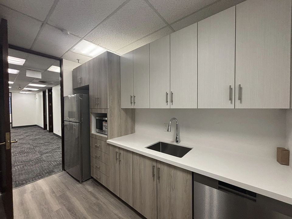 1000 - 360 Bay Street, Toronto, ON