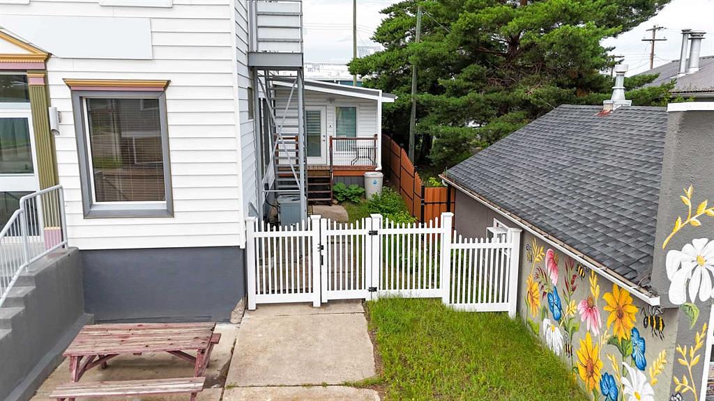 2124 20 Street, Delburne, AB