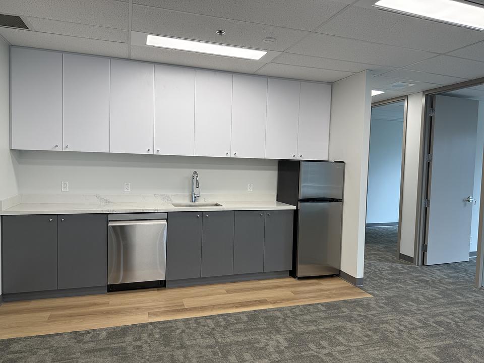950 - 1055 West Georgia Street, Vancouver, BC