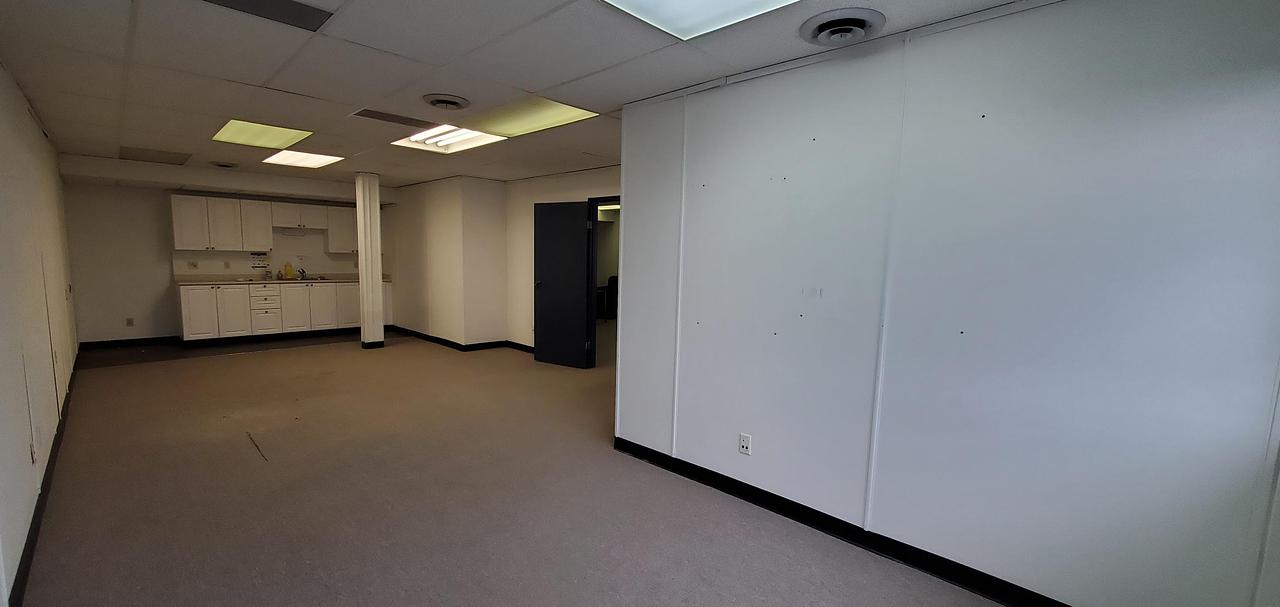 250 - 2560 Simpson Road, Richmond, BC