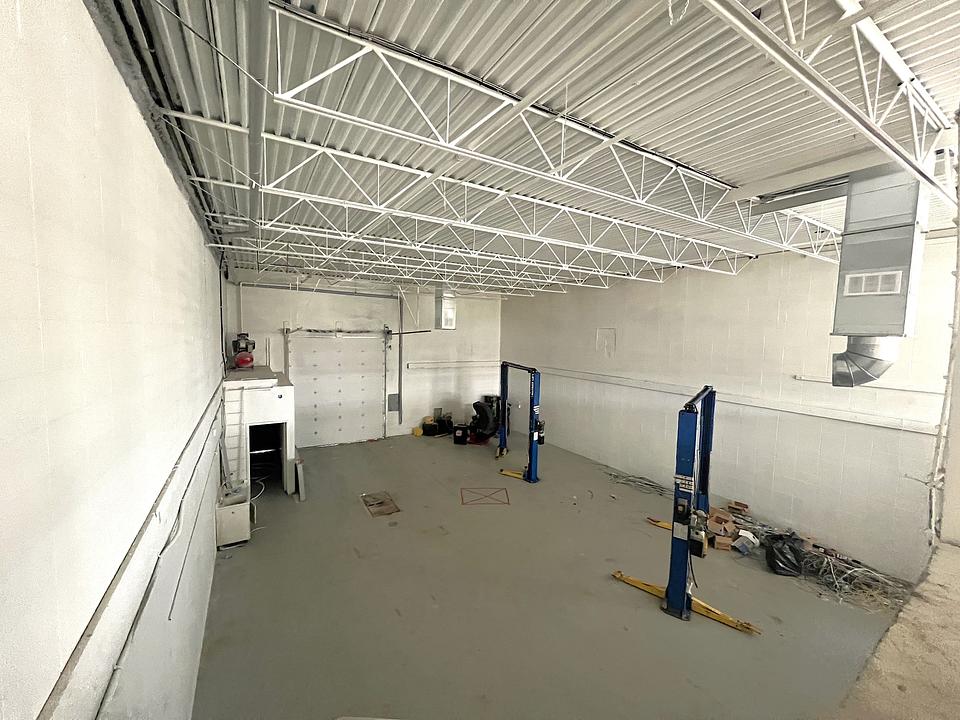 1 - 1420 40 Avenue Northeast, Calgary, AB