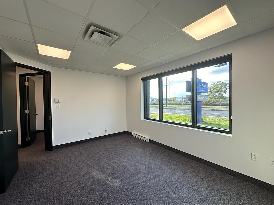 2360 Boulevard Marie-Victorin, Longueuil, QC