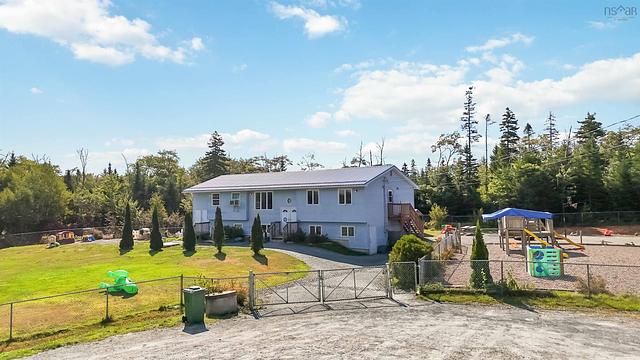4182 Nova Scotia Trunk 7, Porters Lake, NS