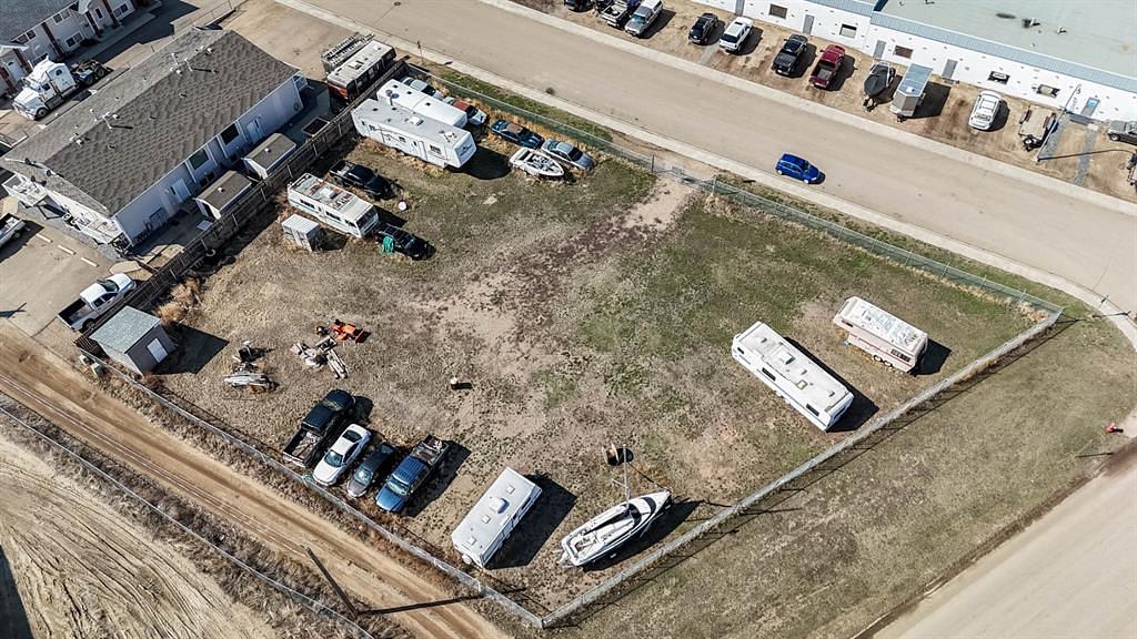 5 Street Northeast, Redcliff, AB