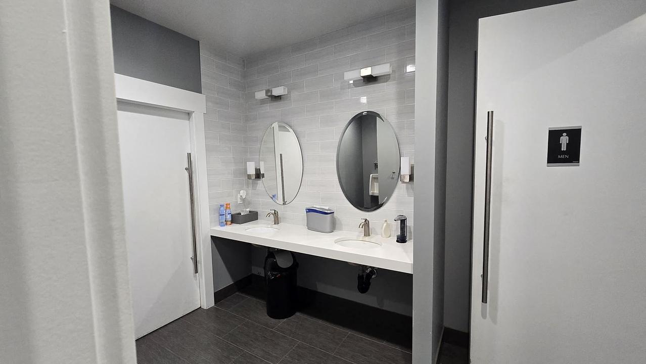 Main Floor Office - 13 Avenue, Edmonton, AB