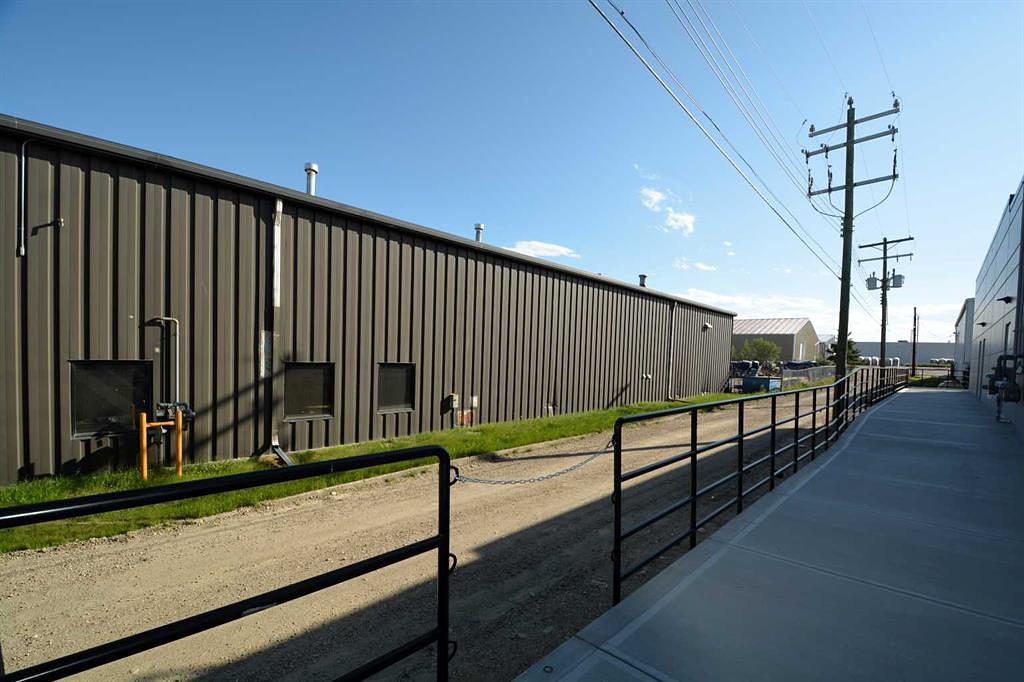 7 - 5601 4 Avenue, Edson, AB