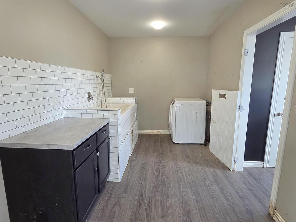128 Beach Road, Shelburne, NS