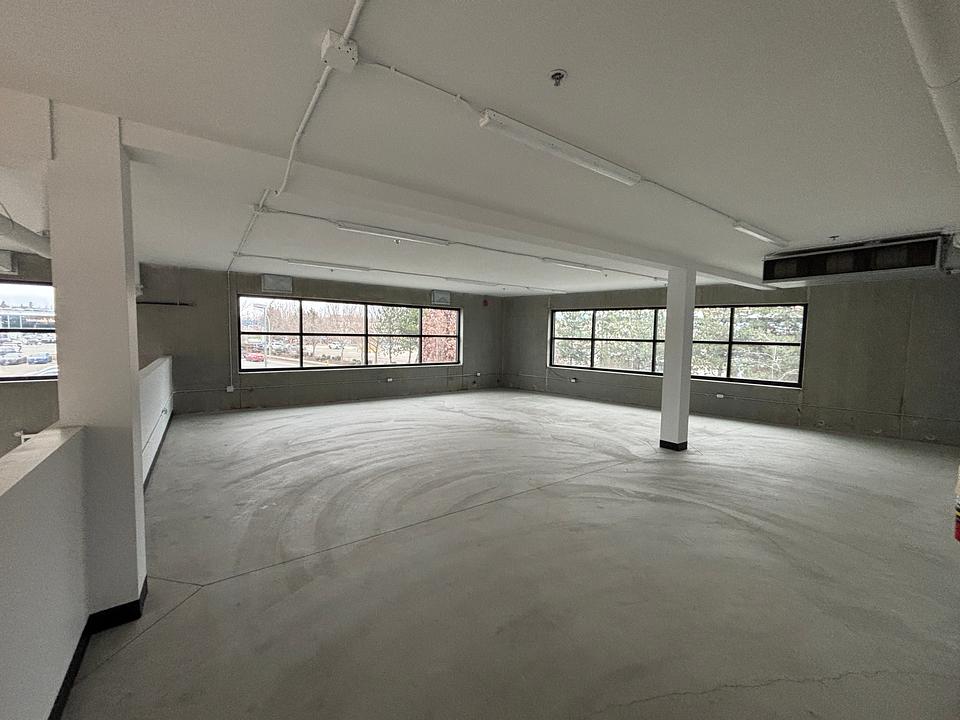 101 - 2544 Enterprise Way, Kelowna, BC
