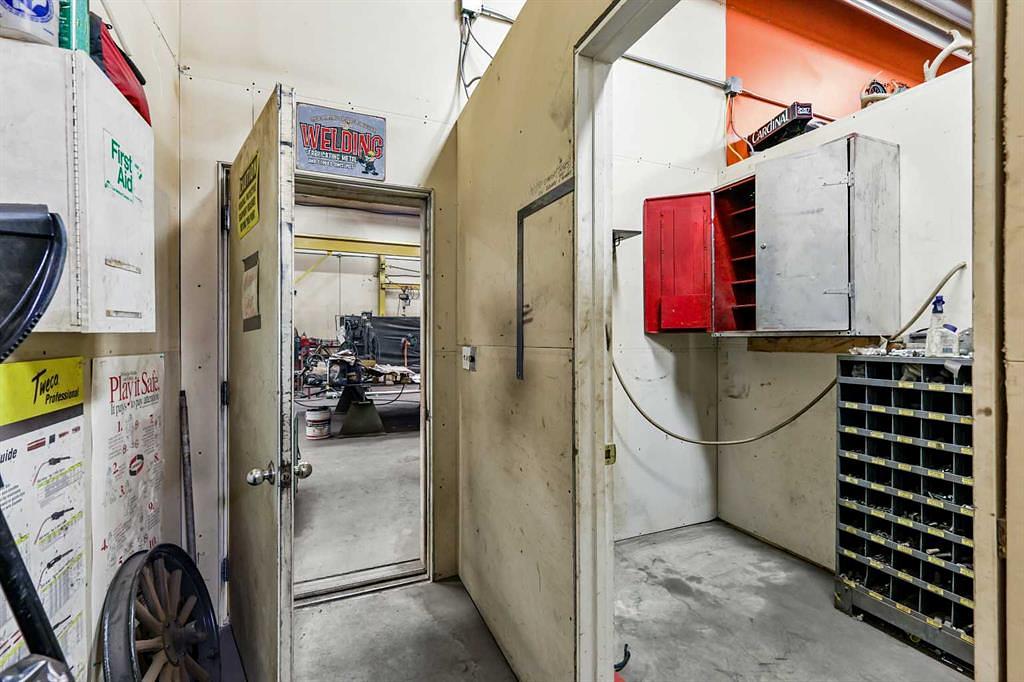 255077 Range Road 255, AB, AB