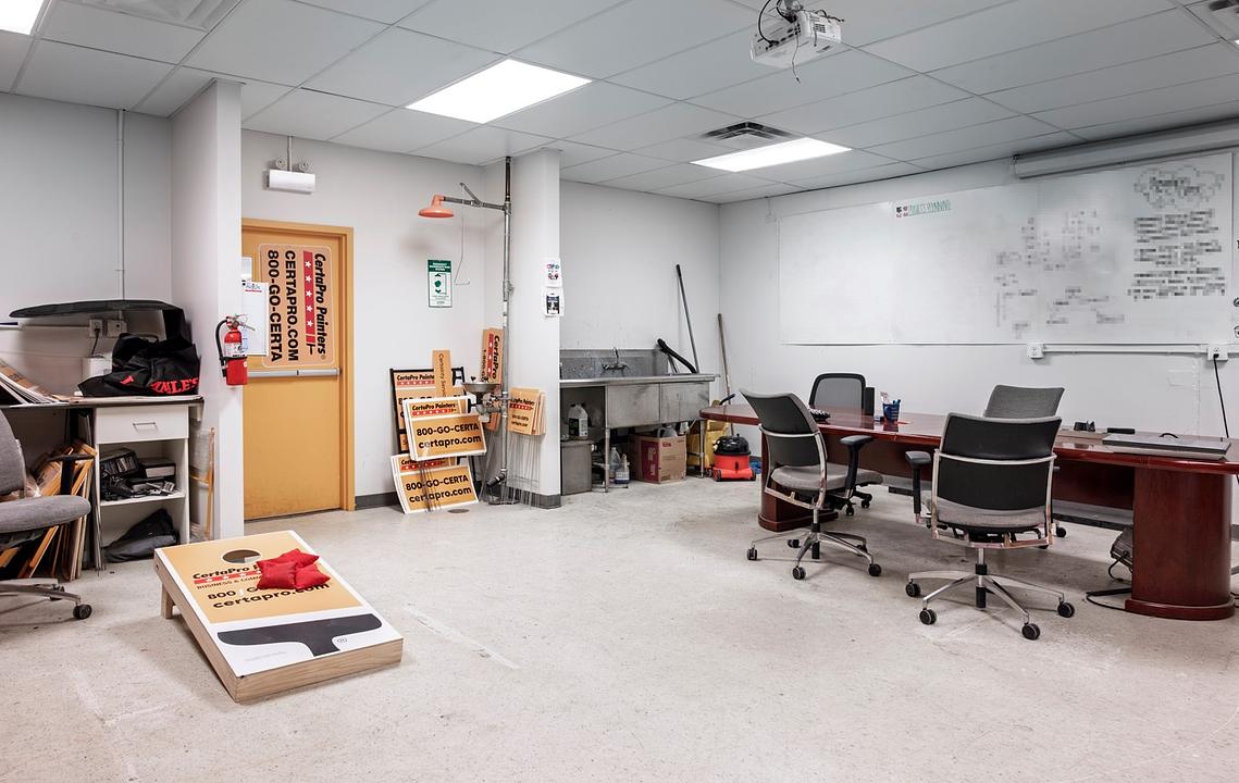 H - 908 53 Avenue Northeast, Calgary, AB