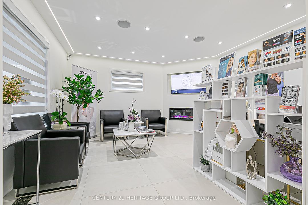 72 Prospect Street, Newmarket, ON