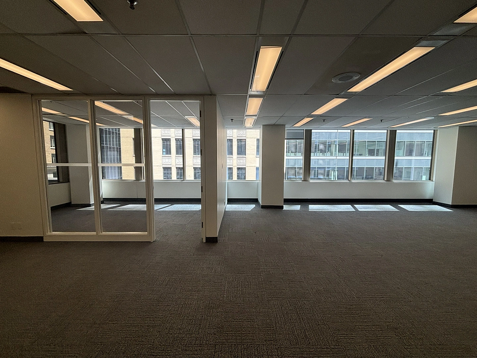 507 - 330 Bay Street, Toronto, ON