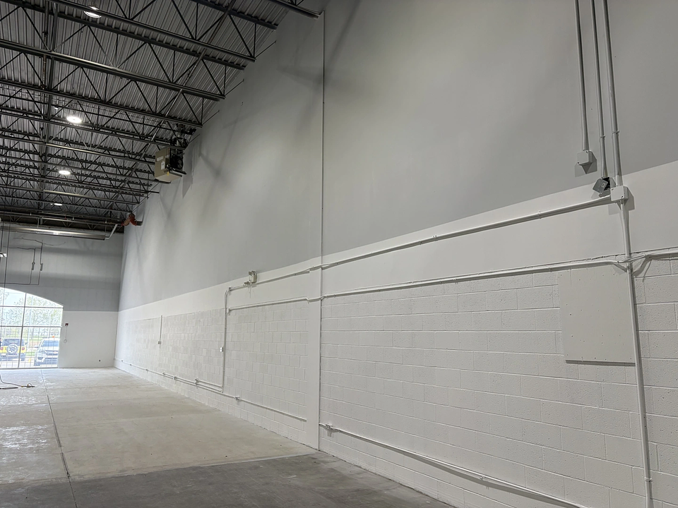 01671 - 1695 32 Avenue Northeast, Calgary, AB