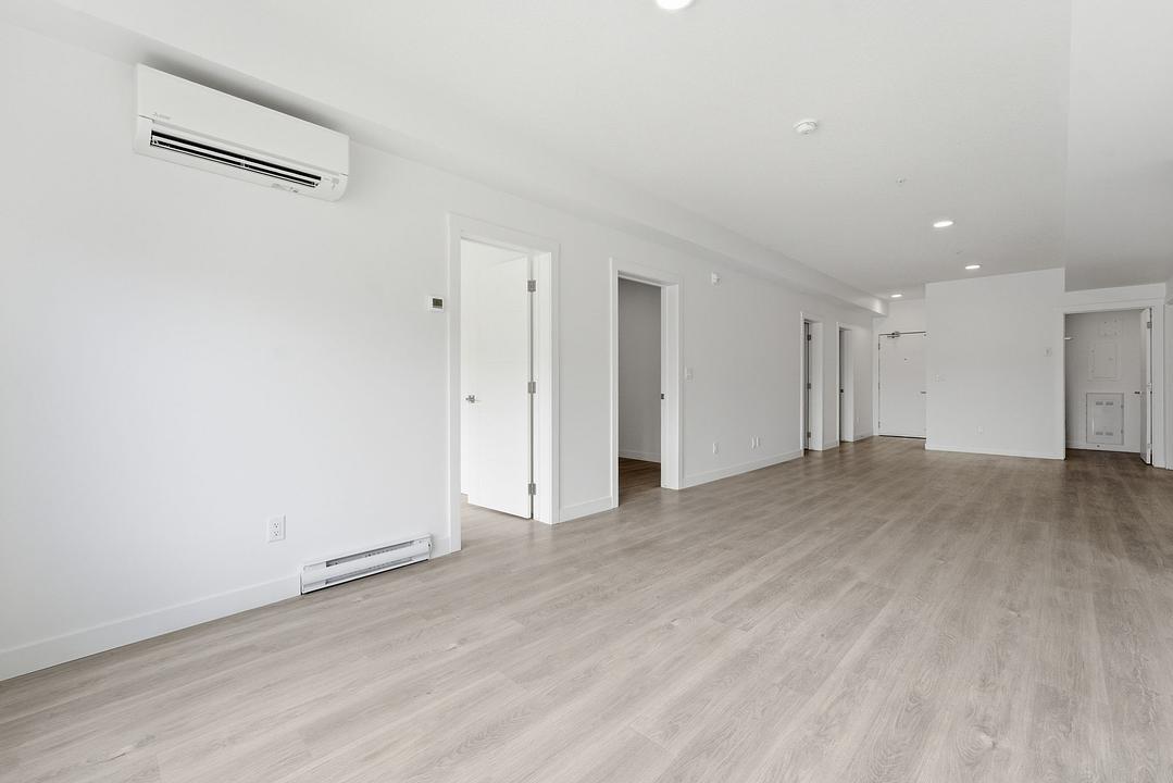 111 - 3360 16 Street Southwest, Calgary, AB