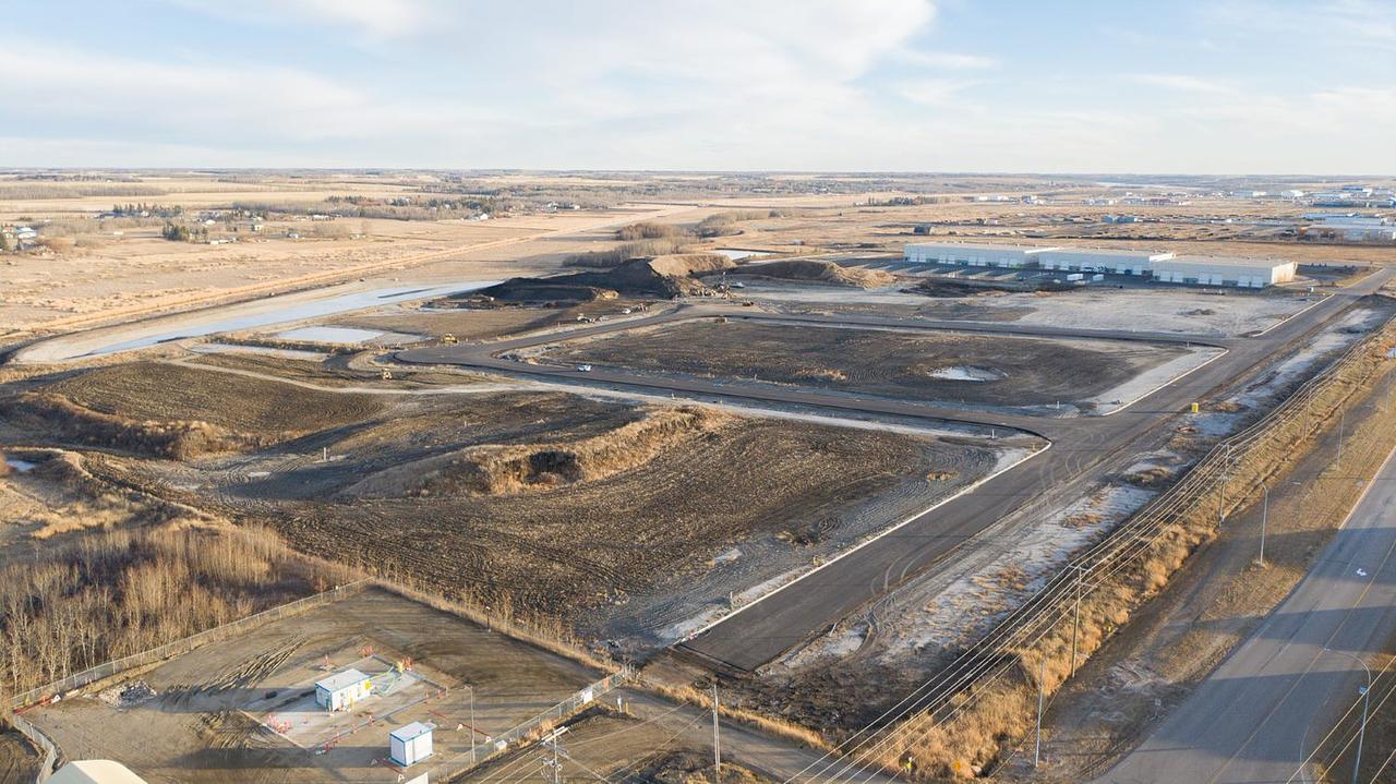 25 Avenue, Nisku, AB