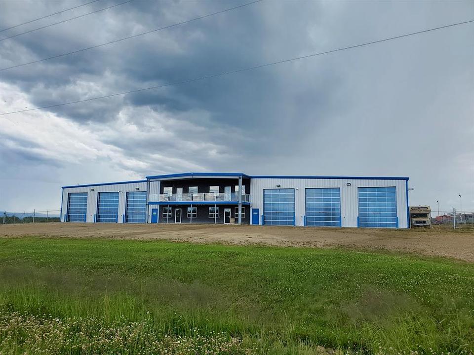 594058 - 125B range Road, Whitecourt, AB